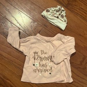 Unworn , light pink princess button up , matching hat